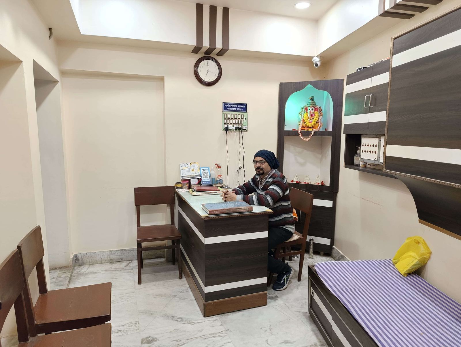 Reception desk at Shivananda Lodge, Kenduadihi, Bankura